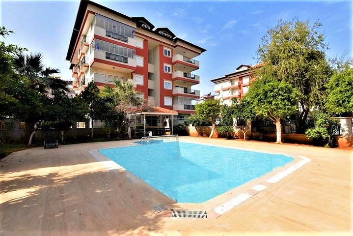 Möbliertes Penthouse mit drei Schlafzimmern im Stadtteil Oba