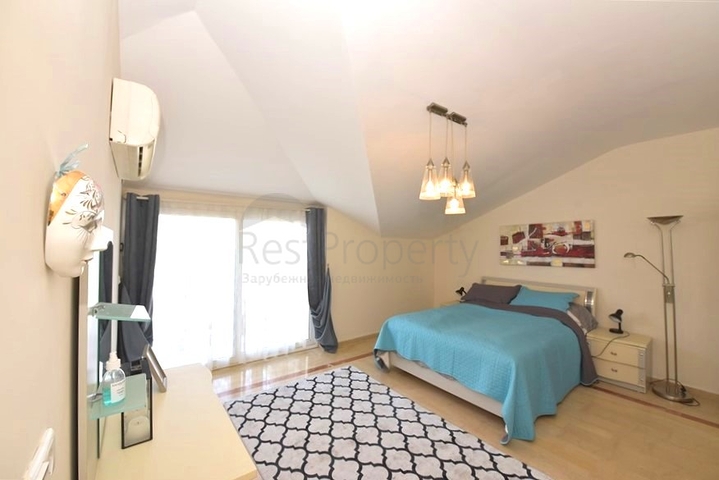 Möbliertes Penthouse mit drei Schlafzimmern im Stadtteil Oba