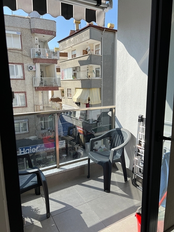 Zweizimmerwohnung im Zentrum von Alanya, 200 m vom Meer entfernt 