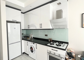 Zweizimmerwohnung im Zentrum von Alanya, 200 m vom Meer entfernt 