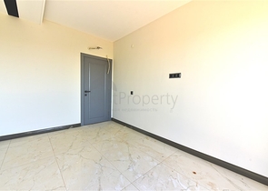 Der im Bau befindliche Clubkomplex im Bezirk Oba