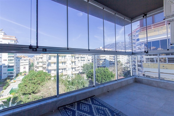 Geräumiges Penthouse am Mittelmeer