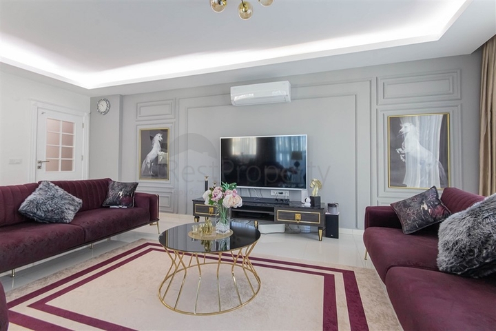 Geräumiges Penthouse am Mittelmeer