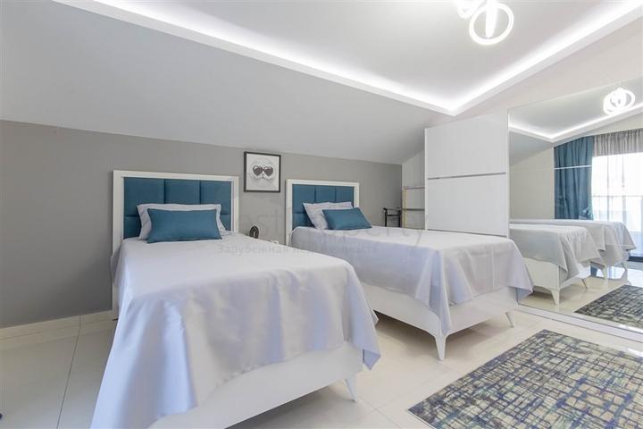 Geräumiges Penthouse am Mittelmeer