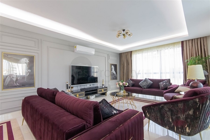 Geräumiges Penthouse am Mittelmeer