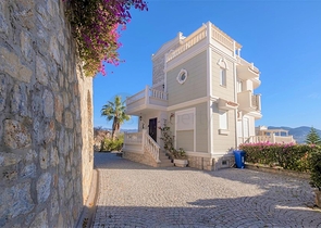 Villa in einem Luxus-Komplex