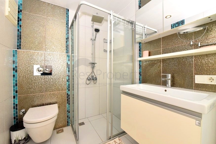 Wohnung 2+1 50 m vom Meer entfernt im Stadtteil Kestel 