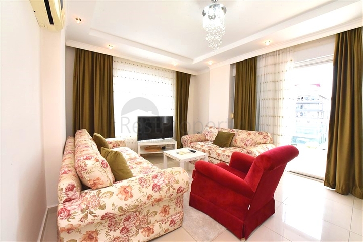 Wohnung 2+1 50 m vom Meer entfernt im Stadtteil Kestel 