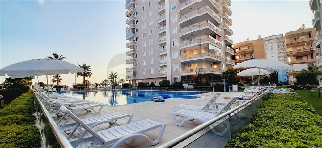 2+1 Wohnung in der ersten Zeile im Stadtteil Mahmutlar