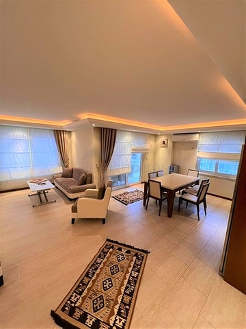 2+1 Wohnung in der ersten Zeile im Stadtteil Mahmutlar