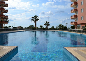 2+1 Wohnung in der ersten Zeile im Stadtteil Mahmutlar