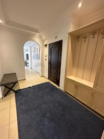 Geräumige 2+1-Wohnung im Stadtteil Oba