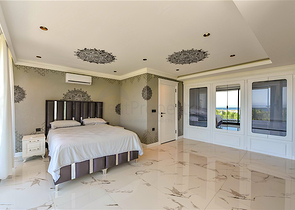 Villa zum Verkauf 3+1 in Kargicak