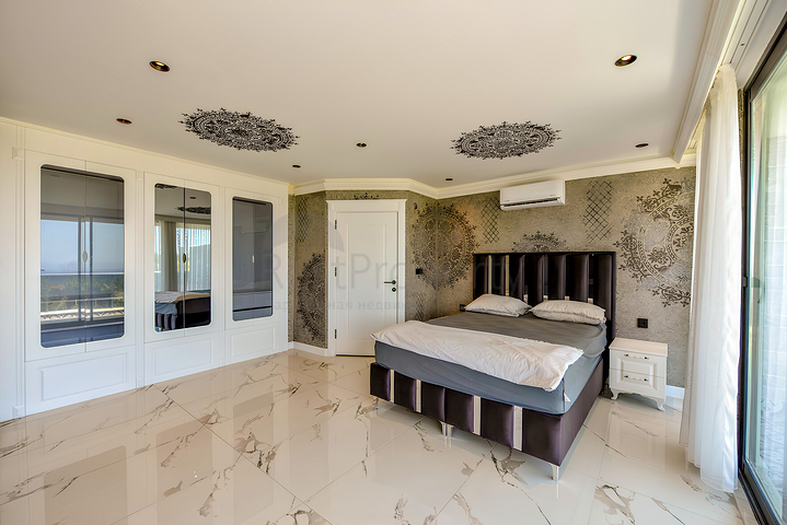 Möblierte 3+1 Villa in Kargicak