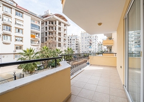 Zweizimmerwohnung in Oba am Meer