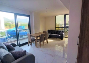 Möblierte 2+1-Wohnung in einem neuen Komplex im Stadtteil Oba