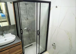 Möblierte 2+1-Wohnung in einem neuen Komplex im Stadtteil Oba