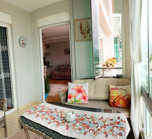 1+1 Wohnung in einem beliebten Komplex in Dschikkilli