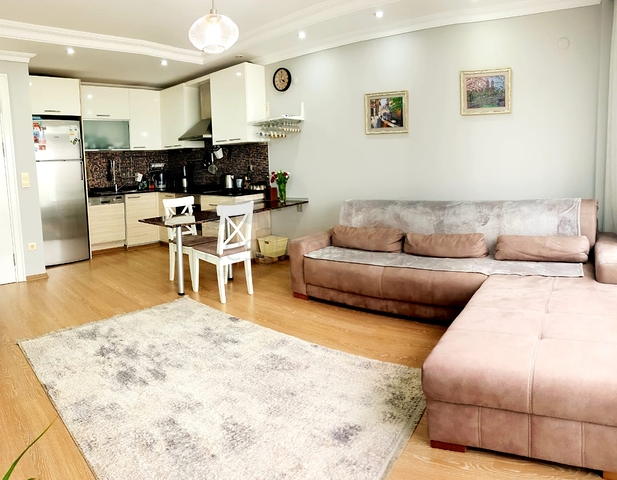 1+1 Wohnung in einem beliebten Komplex in Dschikkilli