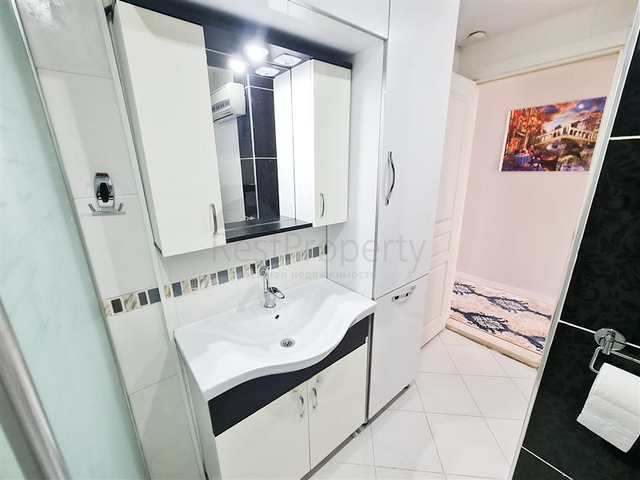 Helle, geräumige Wohnung im europäischen Viertel von Tosmur