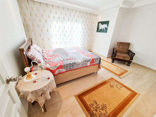 Helle, geräumige Wohnung im europäischen Viertel von Tosmur