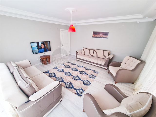 Helle, geräumige Wohnung im europäischen Viertel von Tosmur