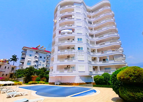 Helle, geräumige Wohnung im europäischen Viertel von Tosmur