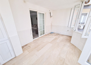 Helle, geräumige Wohnung im europäischen Viertel von Tosmur