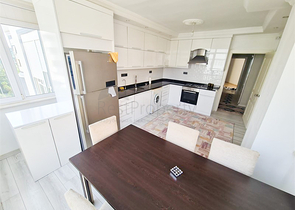 Helle, geräumige Wohnung im europäischen Viertel von Tosmur