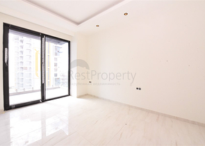 1+1 Wohnung an der ersten Küste in Mahmutlar