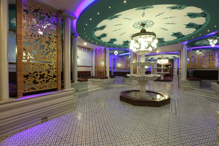 Geräumige Wohnung mit Designer-Renovierung