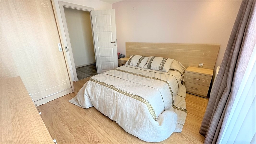 Geräumige Wohnung mit Designer-Renovierung