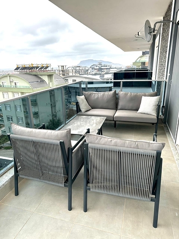 Geräumiges 3+1 Penthouse in der Nähe von Oba