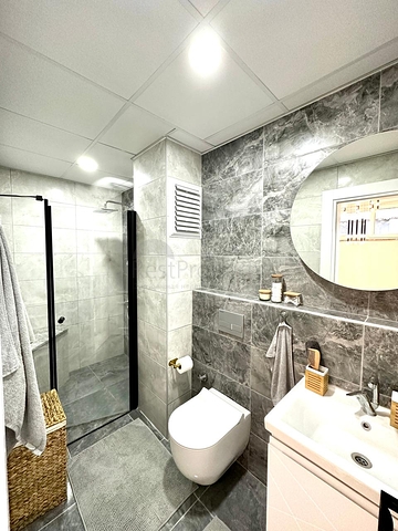 Geräumiges 3+1 Penthouse in der Nähe von Oba