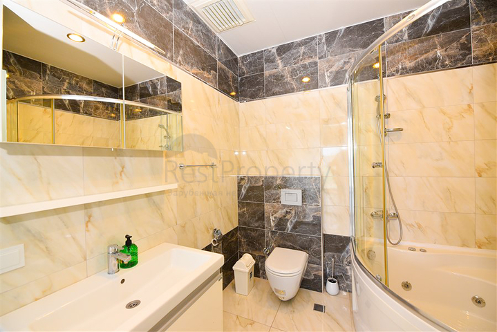 Geräumige 4+1-Wohnung in Avsallar