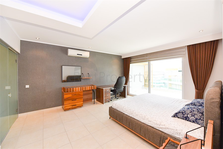 Geräumige 4+1-Wohnung in Avsallar