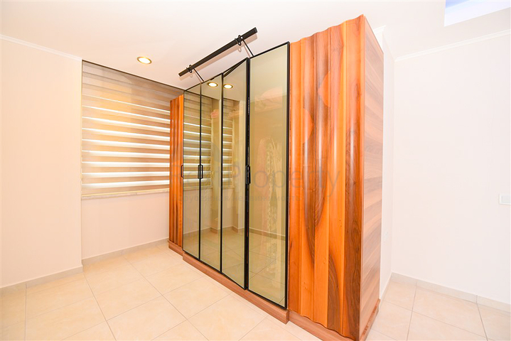 Geräumige 4+1-Wohnung in Avsallar