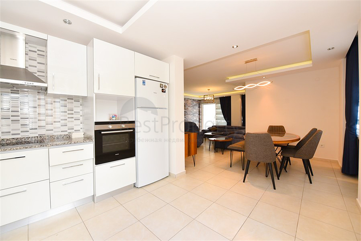 Geräumige 4+1-Wohnung in Avsallar