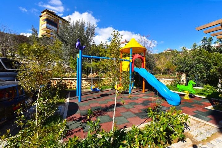 Geräumiges 4+1 Penthouse in Dschikkilli