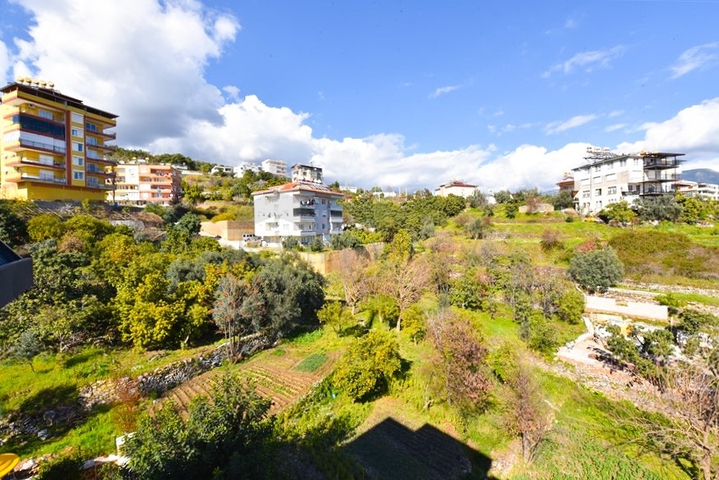 Geräumiges 4+1 Penthouse in Dschikkilli