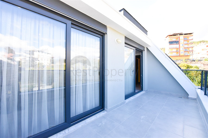 Geräumiges 4+1 Penthouse in Dschikkilli