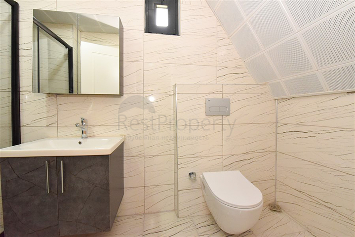 Geräumiges 4+1 Penthouse in Dschikkilli