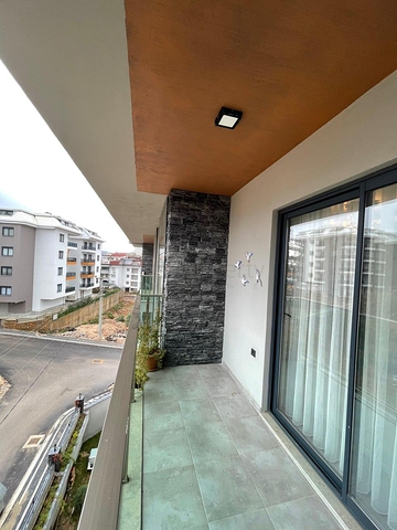 2+1 Penthouse im Design-Design im Stadtteil Oba