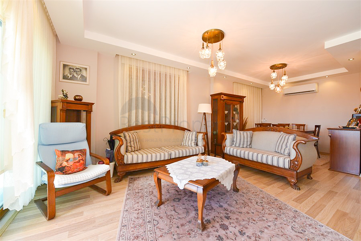 Wohnung zum Verkauf 3+1 im Zentrum von Alanya Wohnung zum Verkauf 3+1 im Zentrum von Alanya