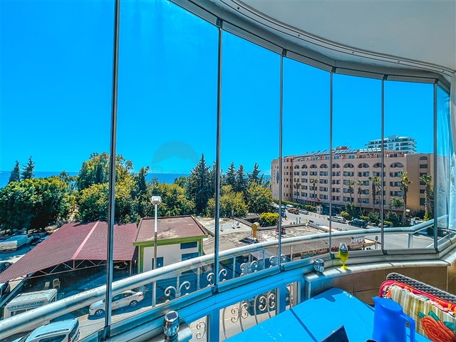 Möblierte 2+1-Wohnung in Mahmutlar