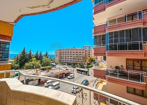 Möblierte 2+1-Wohnung in Mahmutlar