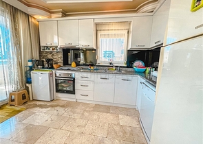 Möblierte 2+1-Wohnung in Mahmutlar