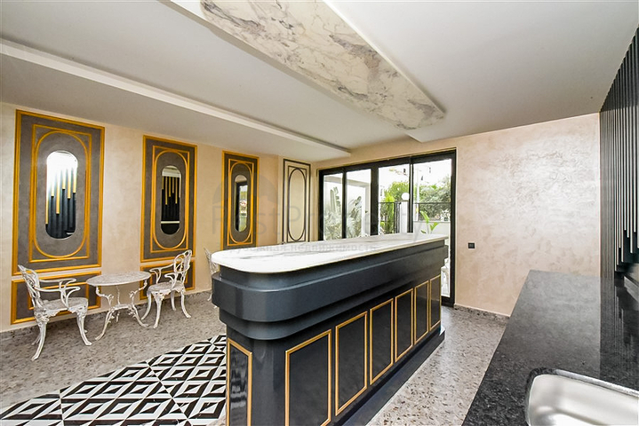 Schickes Penthouse mit Panoramablick auf das Meer im Herzen von Alanya