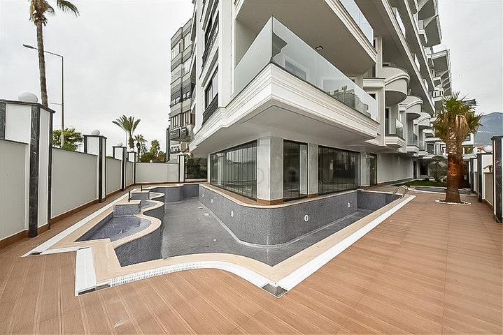 Schickes Penthouse mit Panoramablick auf das Meer im Herzen von Alanya