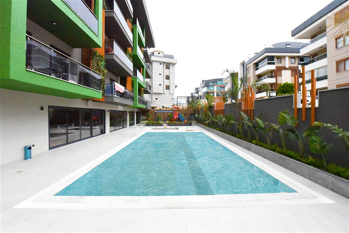 Apartment 4+1 in Oba 